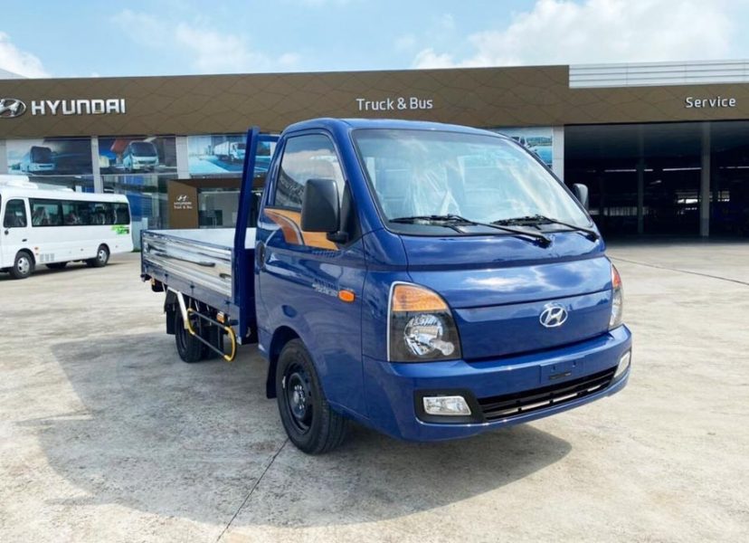 Porter H150 có 2 màu sơn ngoại thất cơ bản là trắng và xanh dương